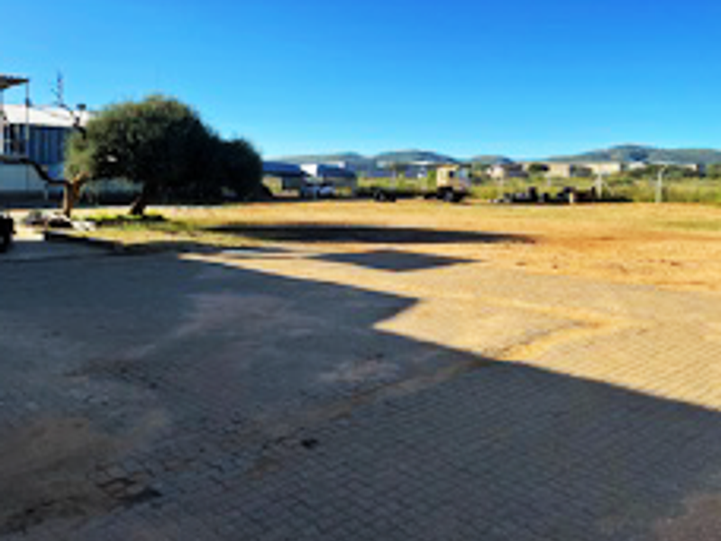 Industrial Property for Sale – 4,050m2  (Three Subdivided Plots) N$18 450 000.00 - Photo 2