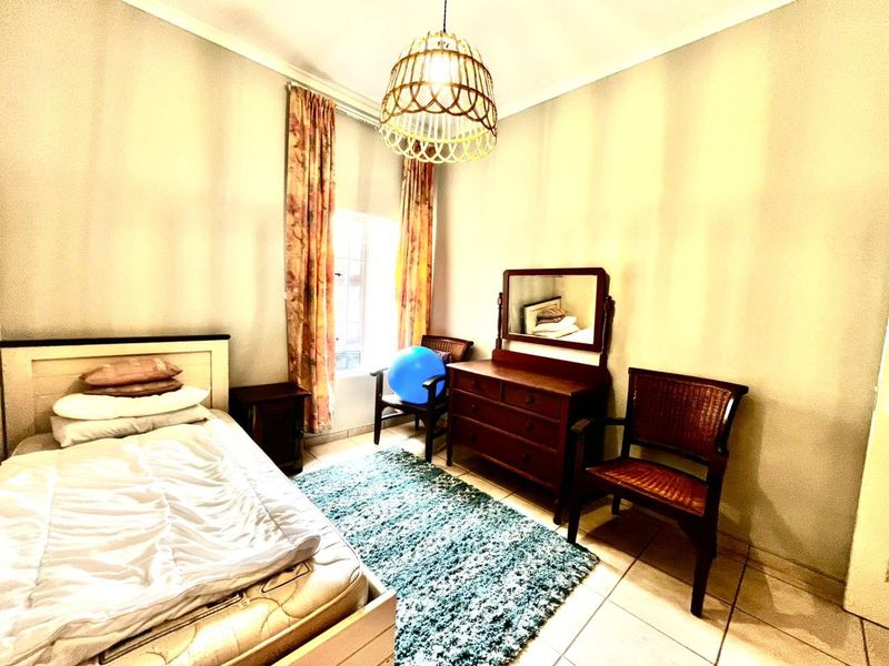 3 Bedroom Townhouse - Photo 9