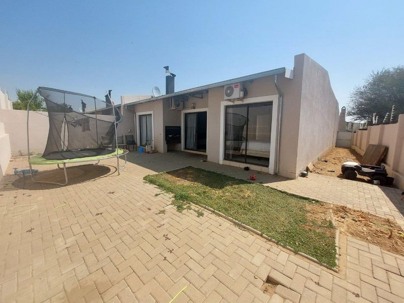 3 bedroom pioneers park  ext1 | Westvale - Photo 5