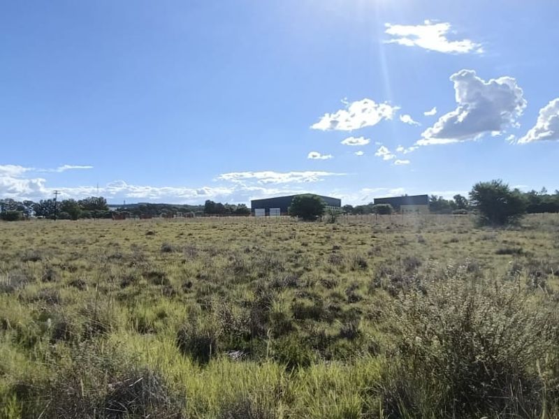 VACANT LAND. VERY SAFE AREA.   AFFORDABLE PRICE. ONE SIDE HAVE  A SMALL BUSHY AREA. - Photo 8