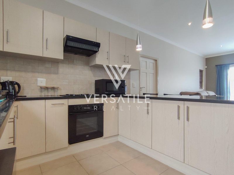 Furnished Townhouse To Let - Photo 10