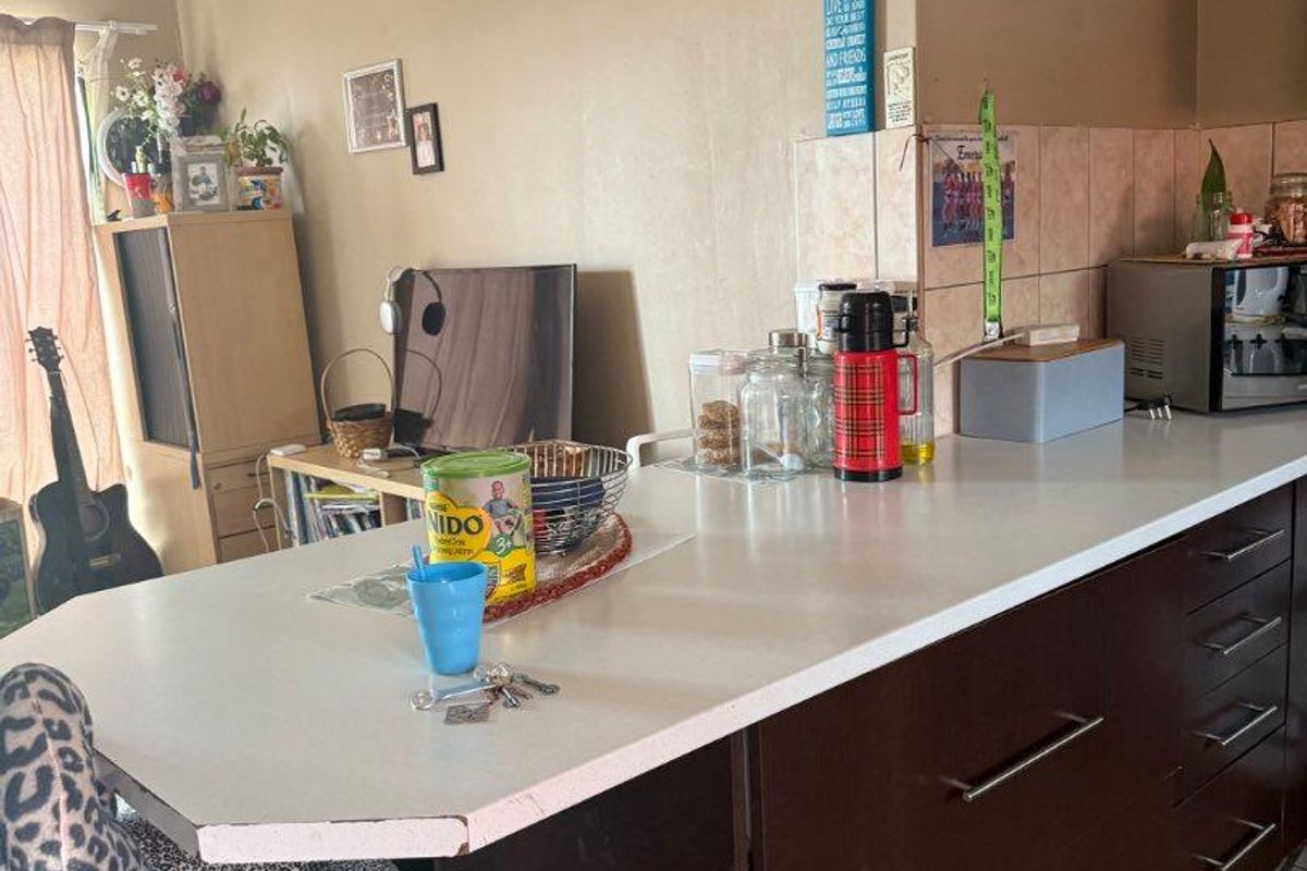 SOLD / HOCHLAND ESTATE-| SALE| Rockycrest - Photo 4