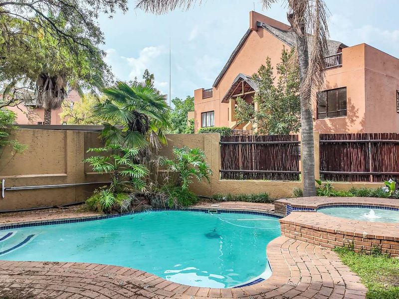 One bedroom apartment for sale in Lonehill - Photo 2