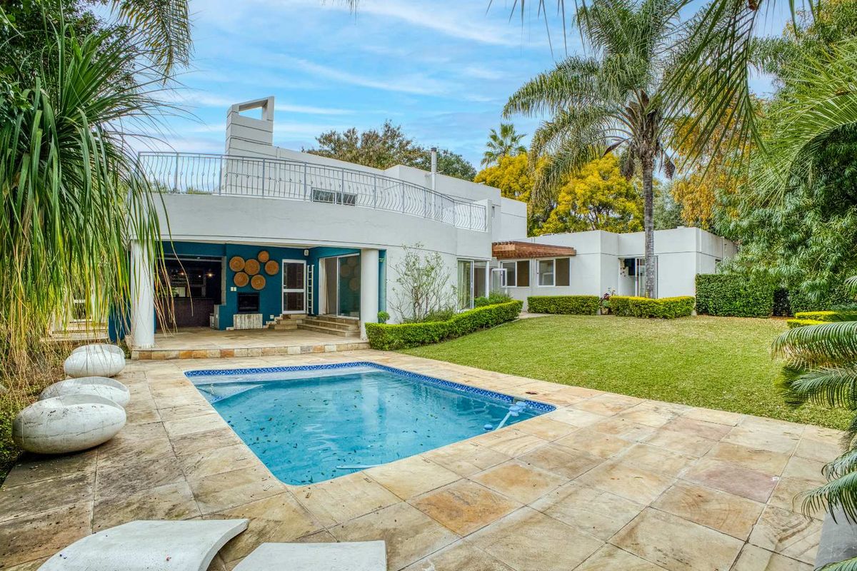 6 Bedroom House for Sale in Dainfern Golf Estate - Photo 4
