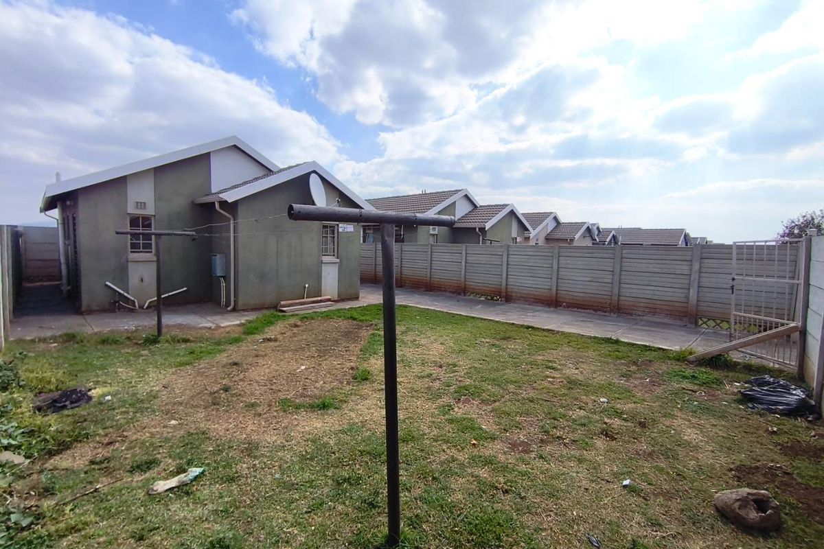 3 Bedroom House for Sale in Sky City, Alberton - Photo 2