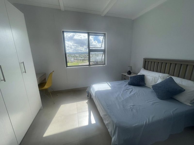 FOR SALE – BEAUTIFUL FREESTANDING HOME AT WATERFRONT - Photo 5