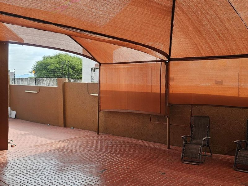 Massive house for sale  at Canal Village - Photo 5