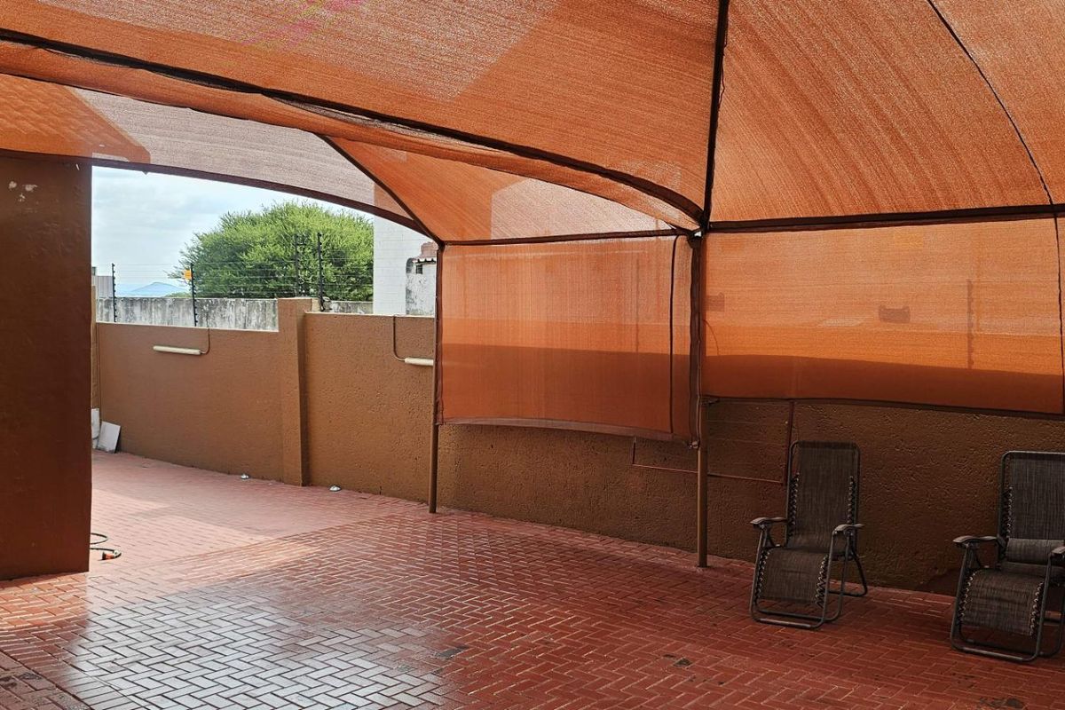 Massive house for sale  at Canal Village - Photo 5