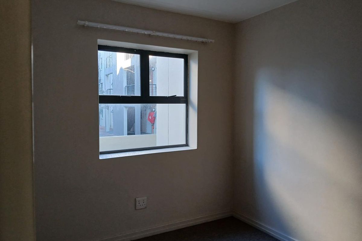 2 Bedroom apartment for rent in Tygerfalls - Photo 5