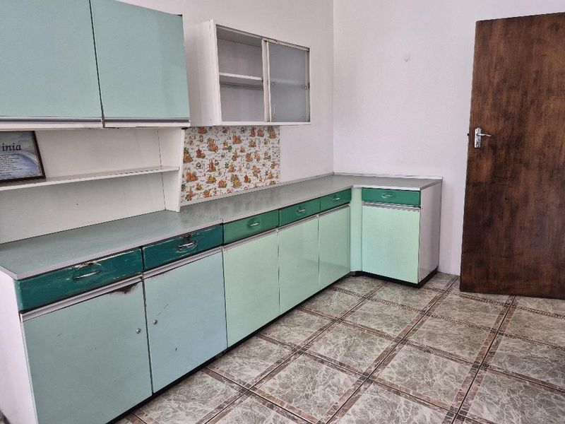 Large family home - Photo 6