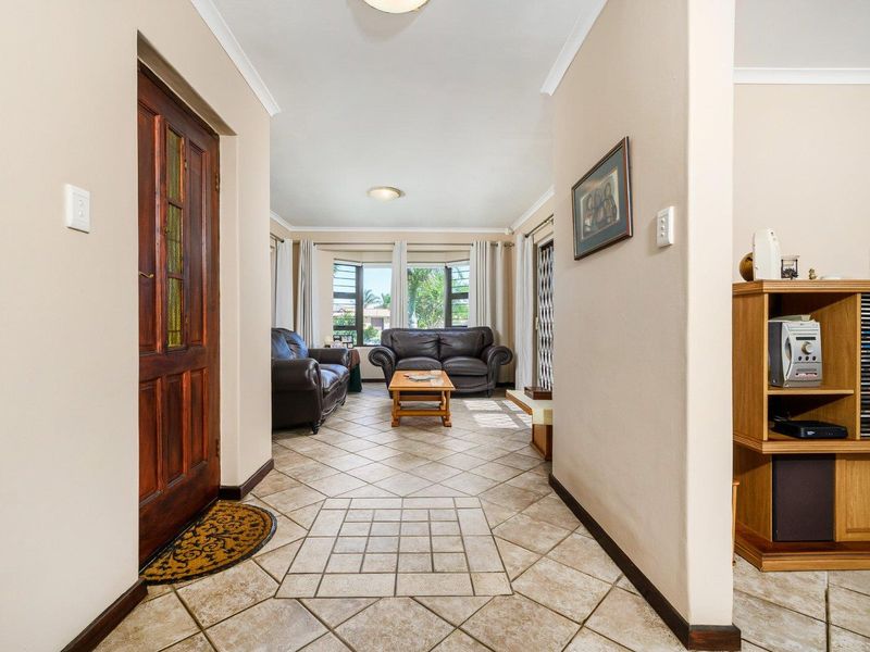 3 Bedroom home for Sale in Beverley Grove - Photo 7