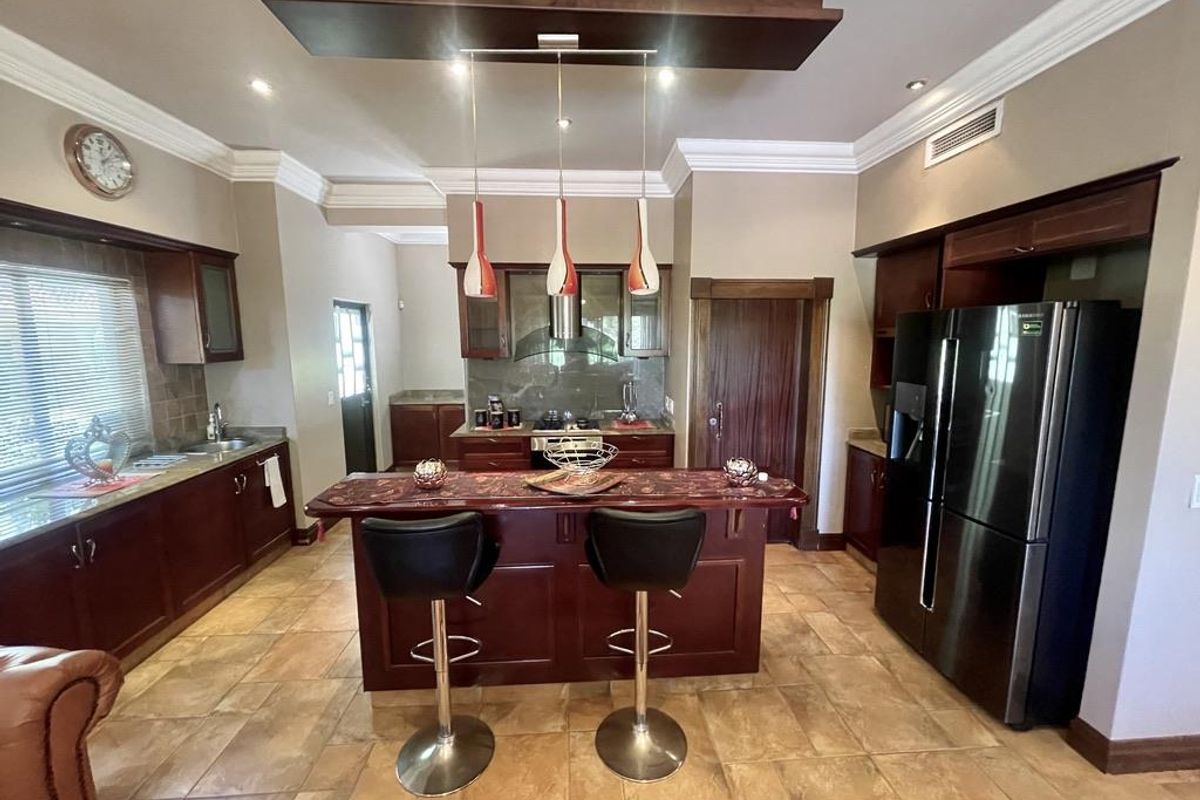 Hendra - Fully Furnished Executive Home To Let in The Gardens Estate - Photo 4