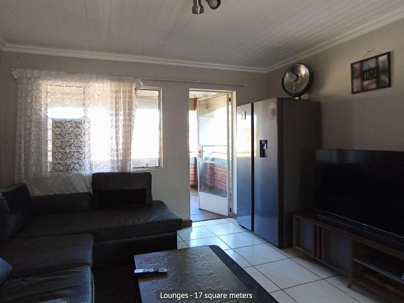 2 Bedroom Apartment in Andeon - Photo 5