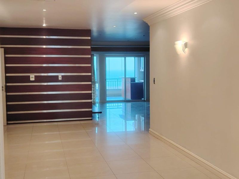 Stunning 3-Bedroom Apartment for Rent in Umhlanga - Photo 3