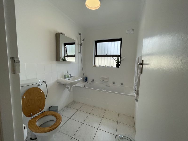 Renovated 3-Bed Home in Safe, Family-Friendly Neighborhood - Photo 10