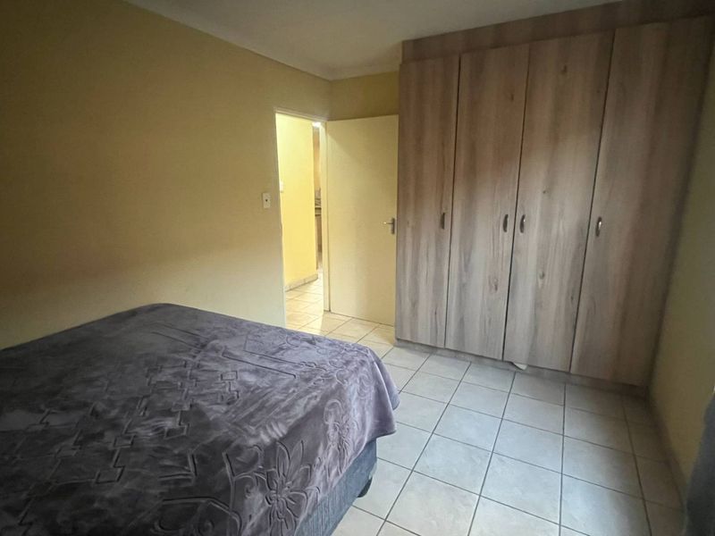 House in Leopard Rest Estate - Photo 7