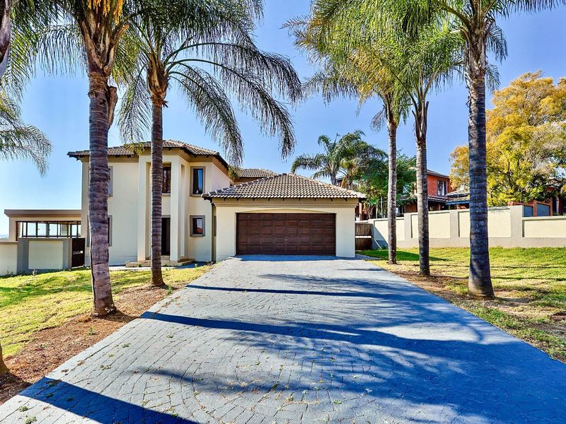 3 Bedroom House in Meadow Glen Estate, Moreleta Park - Photo 1