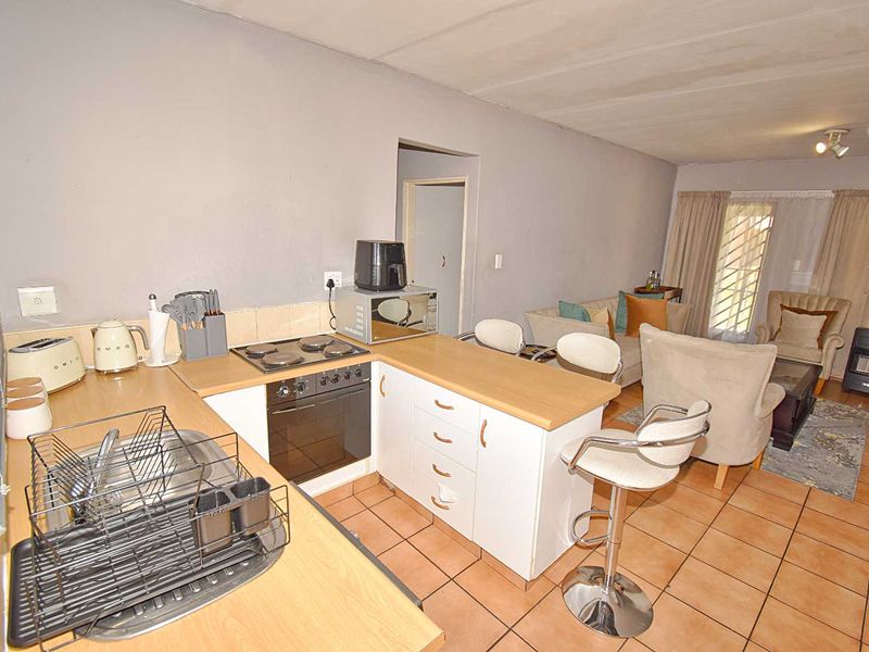 Ground Floor Apartment - Photo 7