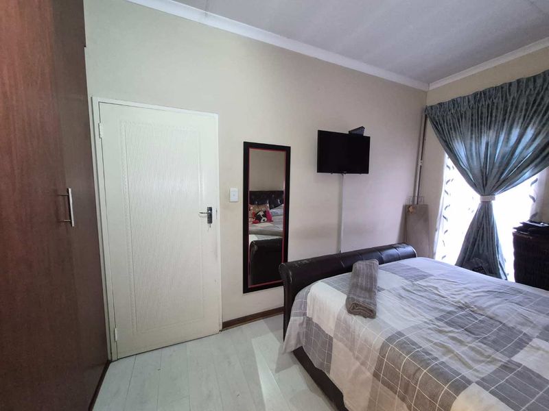 1 Bedroom apartment to rent in Norkem Park Ext 2 - Photo 4