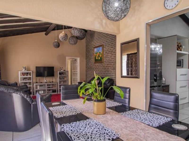 3 Bedroom home and smart investment - Photo 1