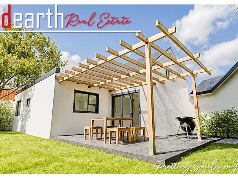 “Your Home, Your Story, Corner 8“ - Photo 4