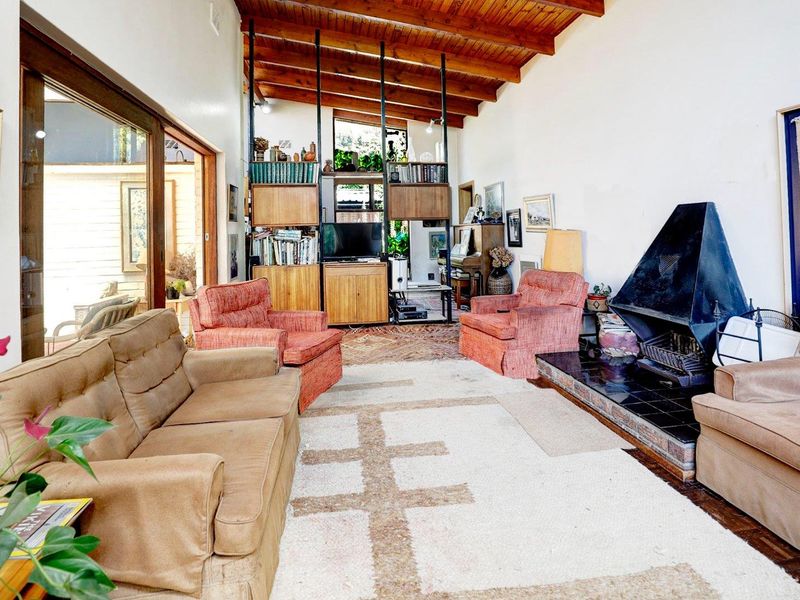 Prime Renovation Opportunity in Welgemoed! - Photo 5