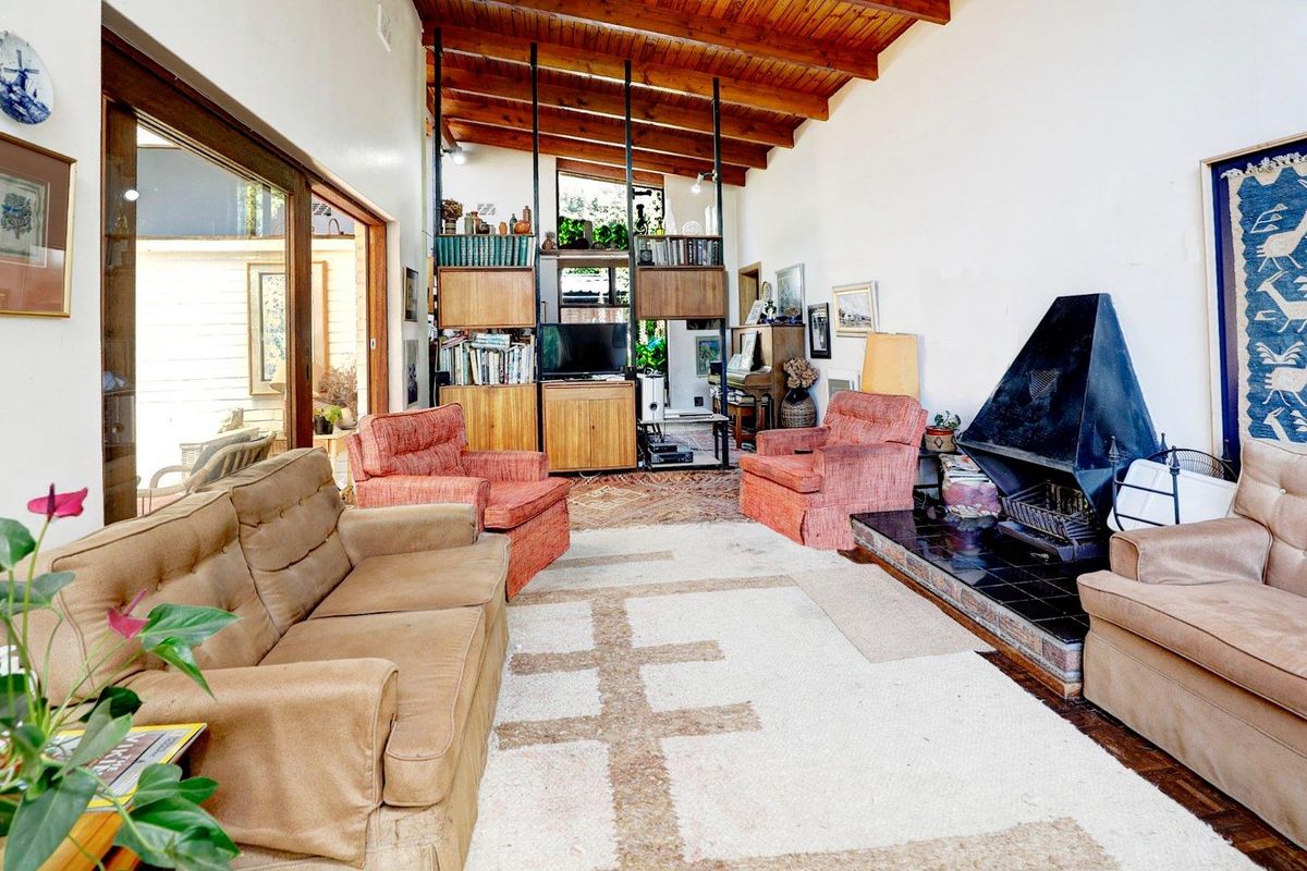 Prime Renovation Opportunity in Welgemoed! - Photo 5