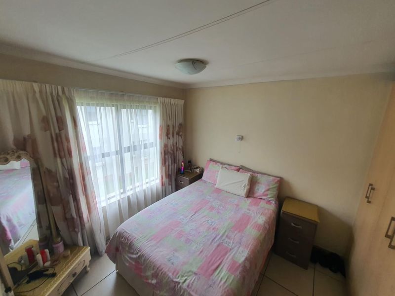 First Time Home Buyer's Townhouse - Photo 4