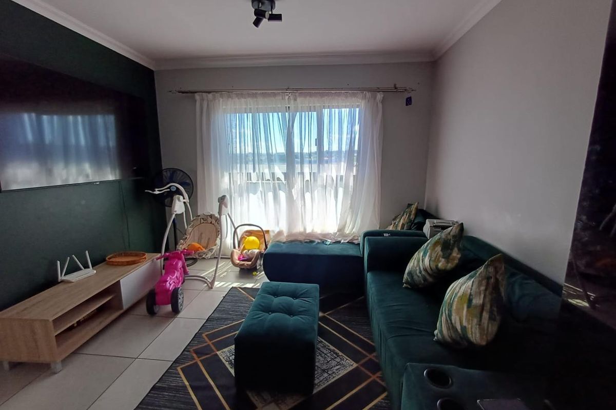 A Stunning 2 bedroom apartment on the 3 floor! - Photo 3