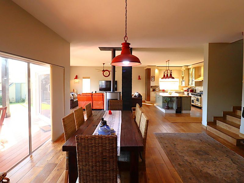 4 Bedroom Sea View House for Sale in Swakopmund | Close to Beach, Schools & Shopping Mall - Photo 8