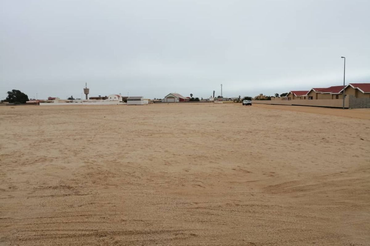 2 LARGE NEIGHBOURING INDUSTRIAL ERVEN FOR SALE - Photo 2