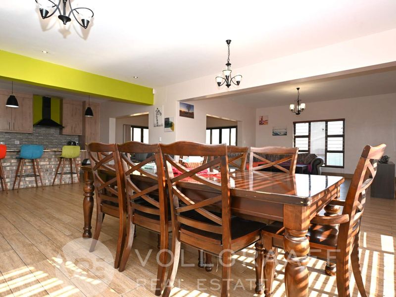 Spacious Double-Storey Family Home | Mile 4, Swakopmund - Photo 10