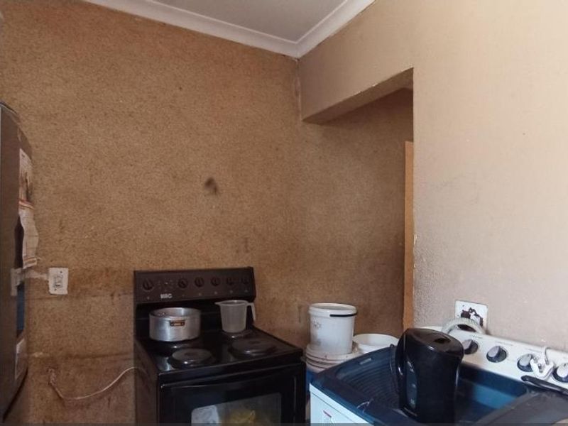 2 Bedroom House In Kaalfontein Ext 17 - Photo 7