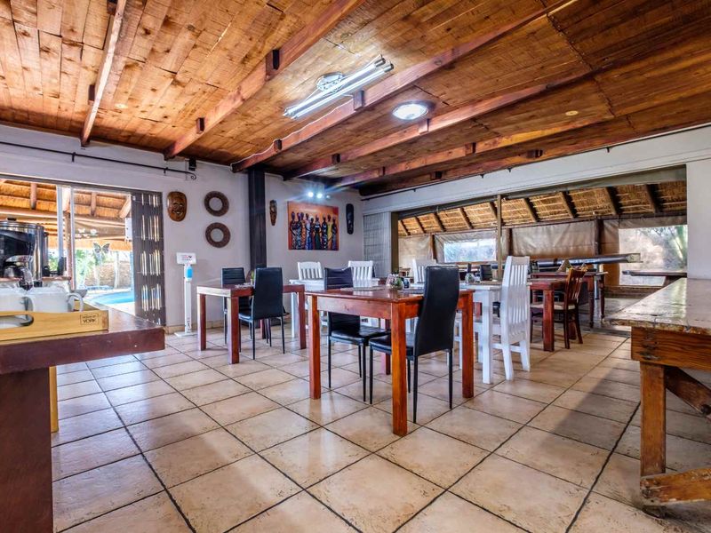 A GUESTHOUSE NEAR THE AIRPORT - Photo 6