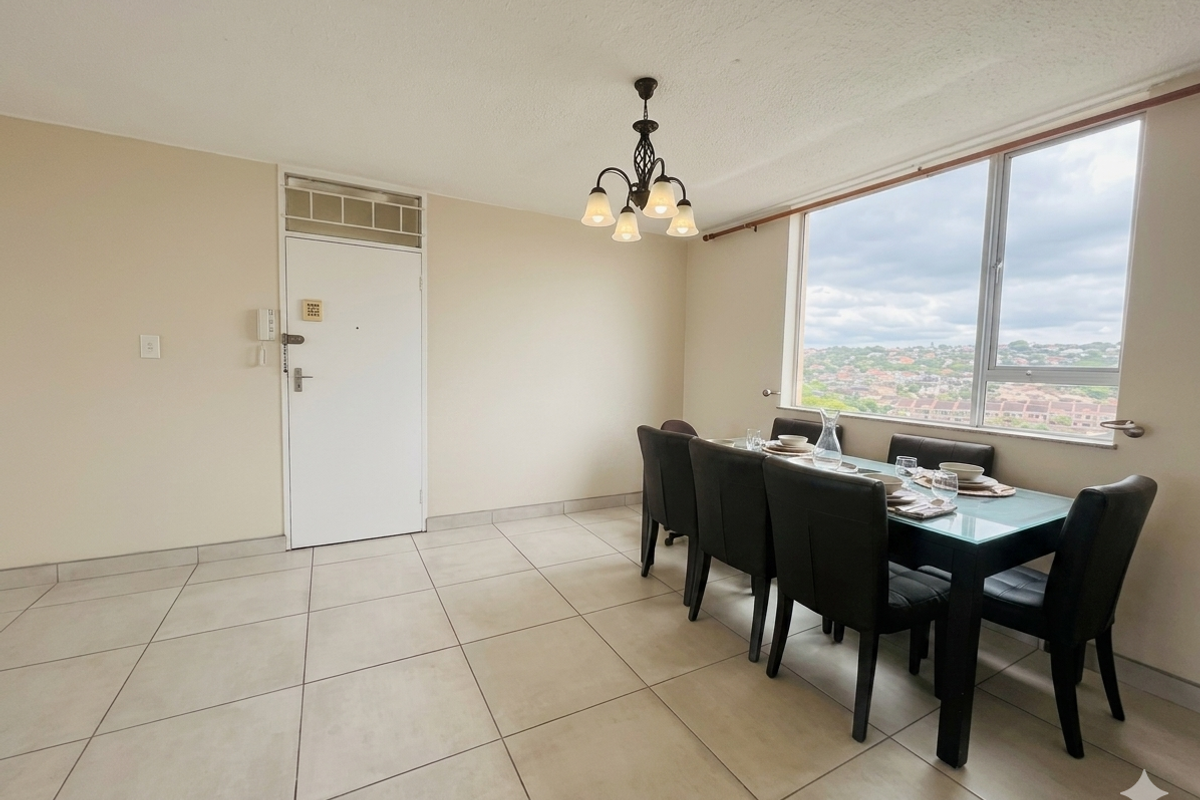 Hendra : Lock-Up & Go | 3-Bedroom Apartment with Pool, Tennis & 24/7 Security - Photo 3