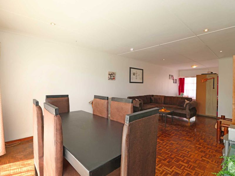 Modern First-Floor Gem with Garden Views - Photo 9