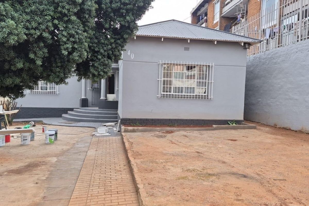 House To Rent in Alberton North, Alberton - Photo 2
