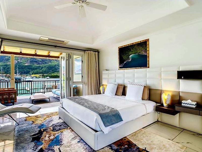 Exquisite ocean front Eden Island villa - Photo 9
