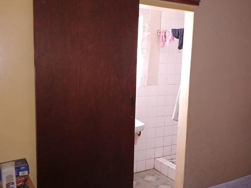 4 Bedroom House for Sale in Dennemere - Photo 8