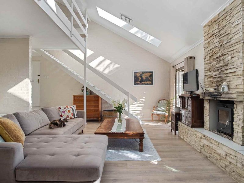 Where Home Is a Feeling - Photo 9