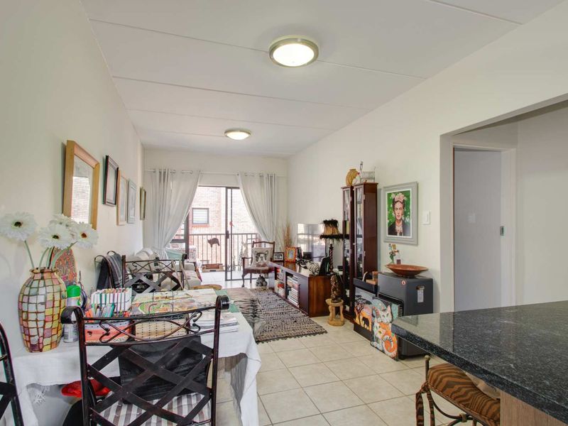 Embrace Your Dream Retirement – Secure This 2-Bedroom Apartment Today! - Photo 5