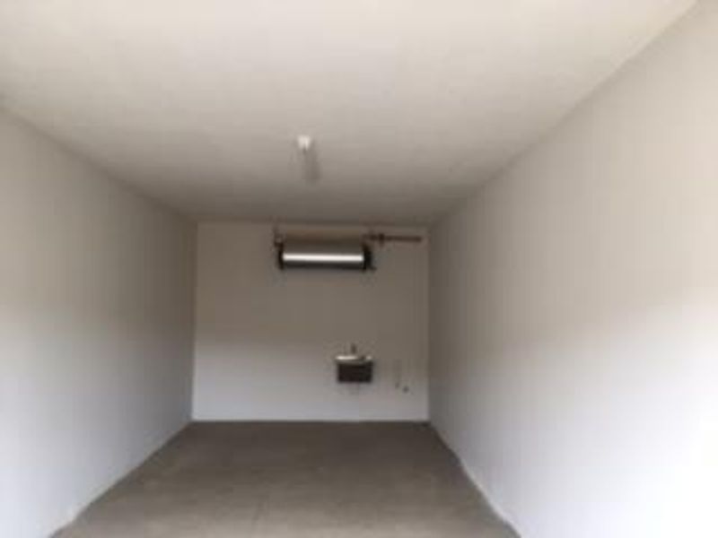 NEAT + WELL MAINTAINED TOP FLOOR APARTMENT FOR SALE IN ROCKY CREST!! - Photo 8