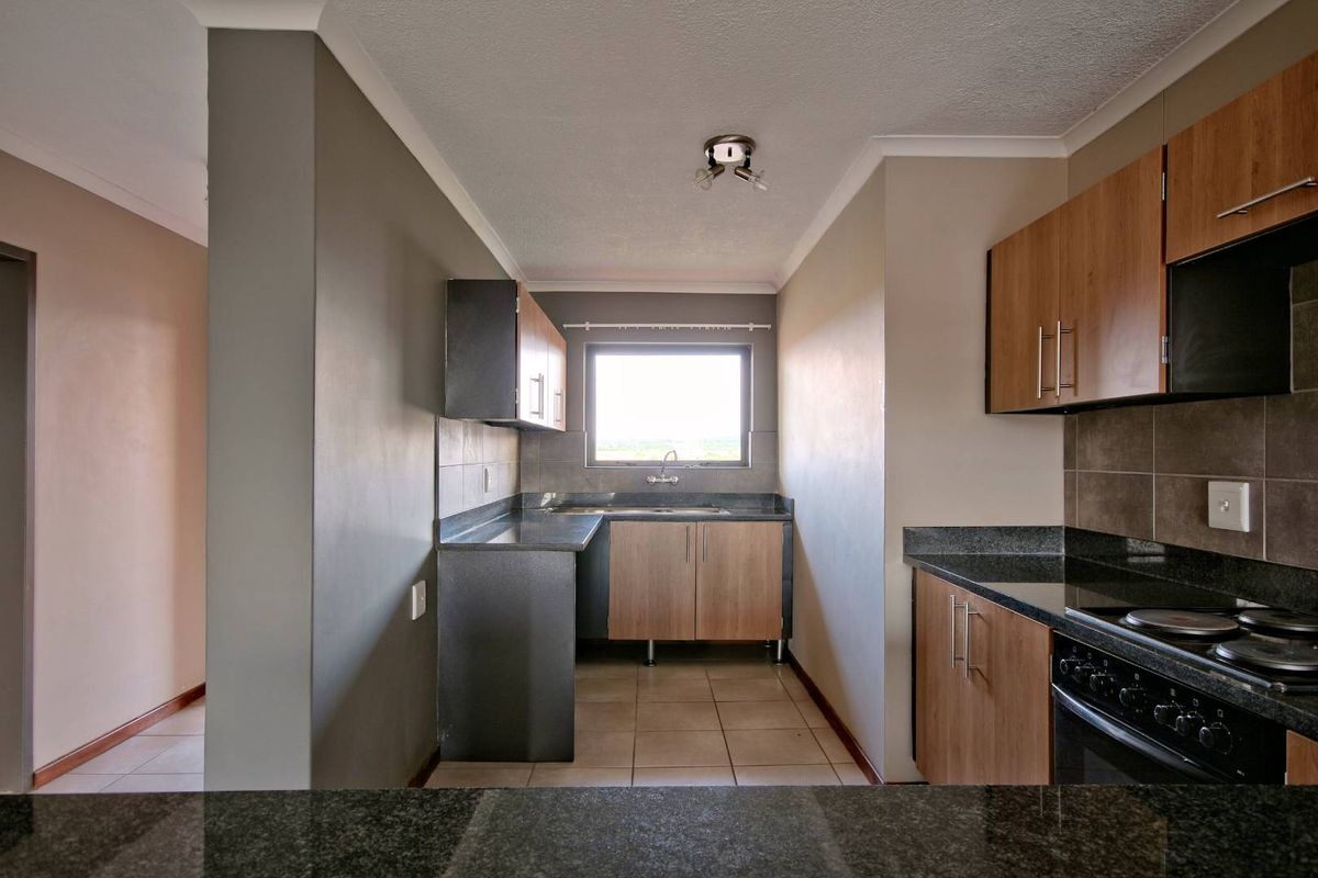 SPECIAL OFFER: 50% OFF FIRST MONTH'S RENT! Limited time offer! - Photo 3