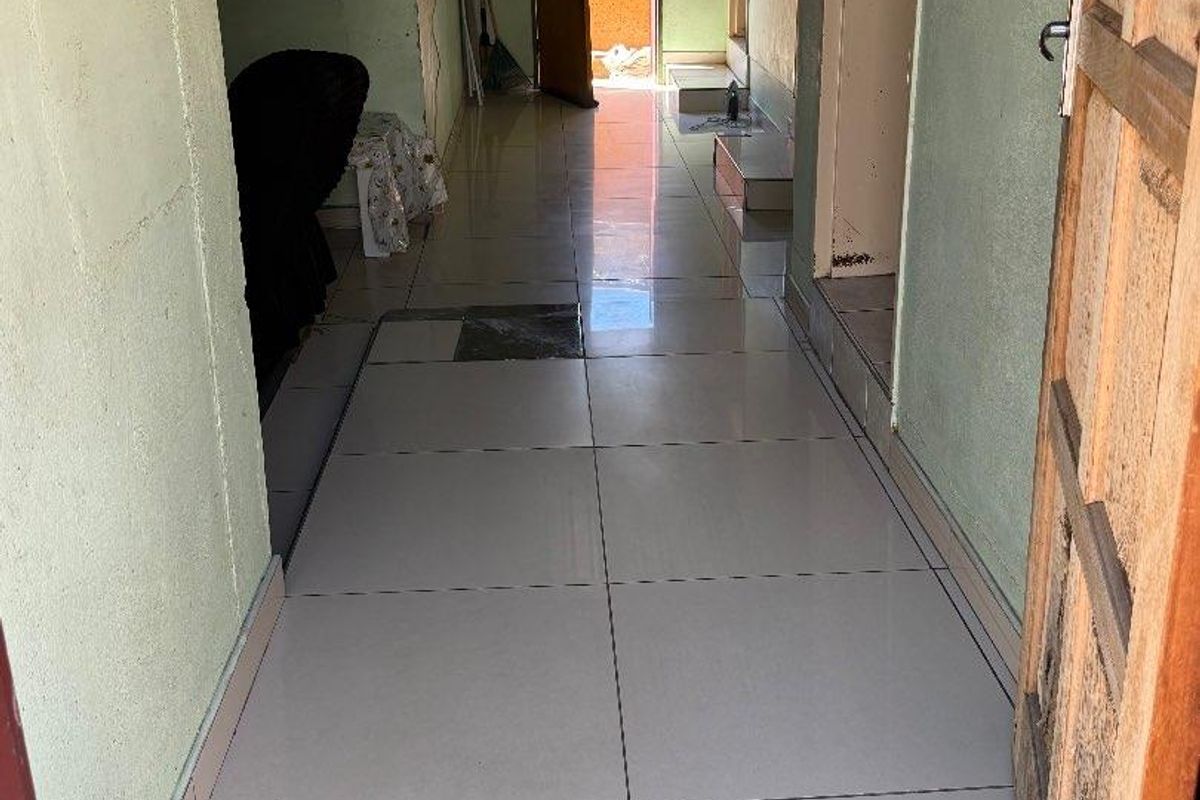 House for sales in Soweto. - Photo 3