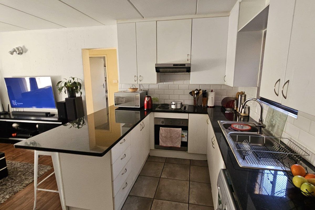 2 Bedrooms available to rent in Terenure - Photo 3