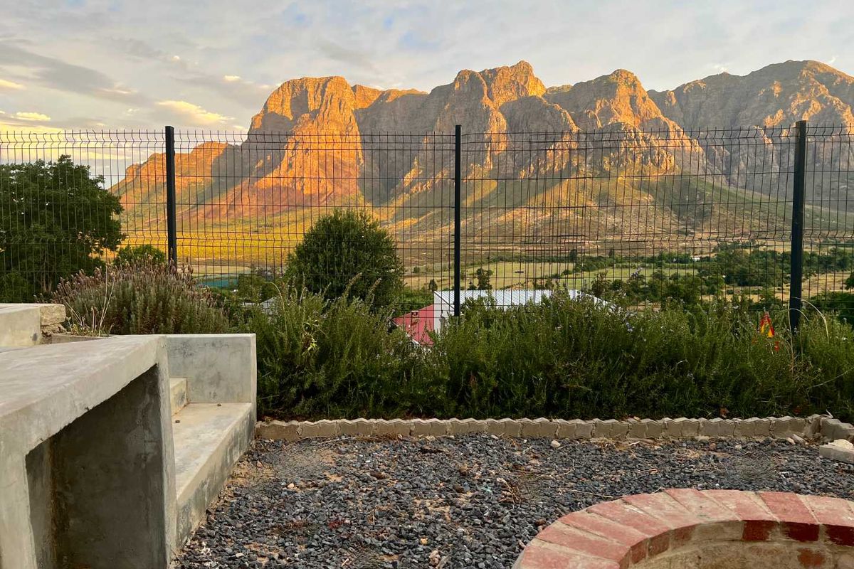 OPPORTUNITY KNOCKS IN JOHANNESDAL - Photo 2