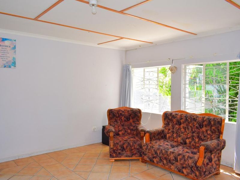 5 BEDROOM FOR SALE - ONGWEDIVA - Photo 8