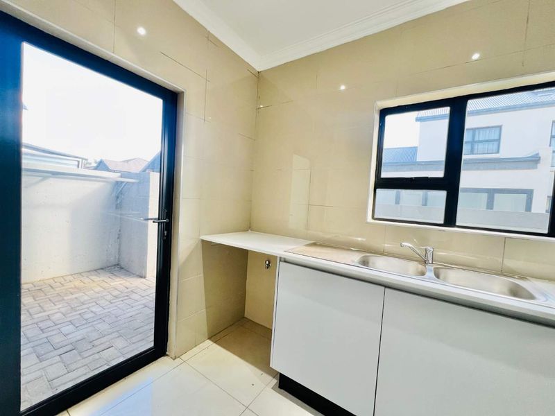 New 4 bedroom home for sale - Photo 9