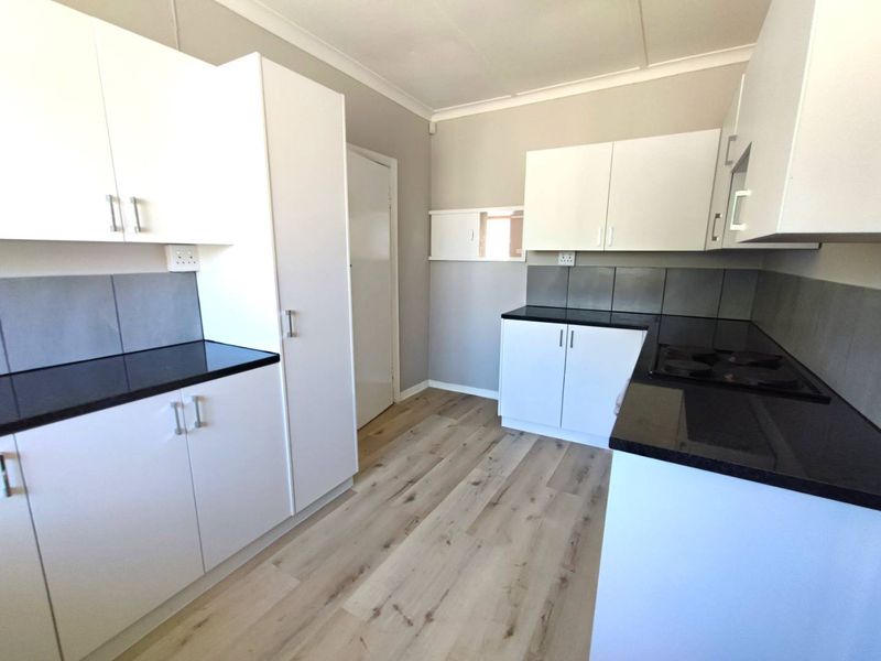 3 bedroomed family home in Heathfield - Photo 8