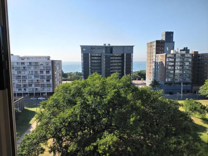 A comfortable and stylish apartment, with beautiful views. - Photo 2